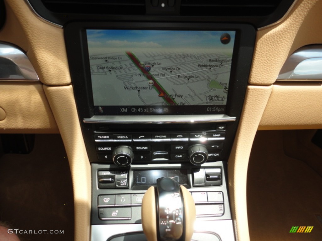 2012 911 Carrera S Coupe - Carrara White / Sand Beige photo #9