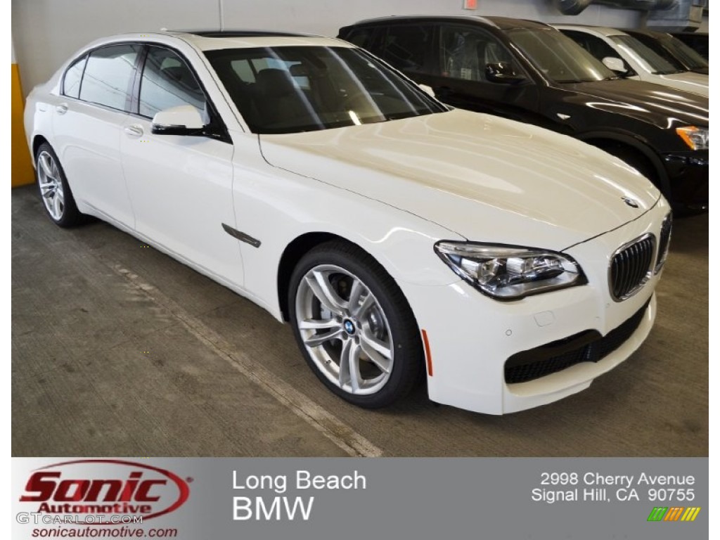 Alpine White BMW 7 Series