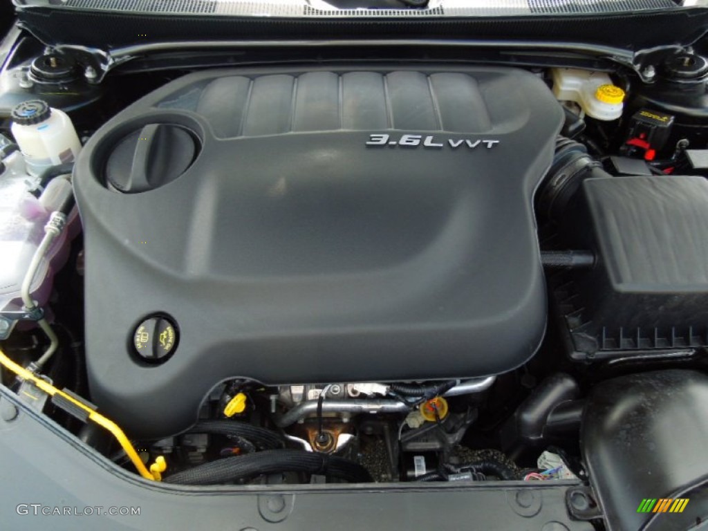 2013 Chrysler 200 Limited Hard Top Convertible 3.6 Liter DOHC 24-Valve VVT Pentastar V6 Engine Photo #71113685