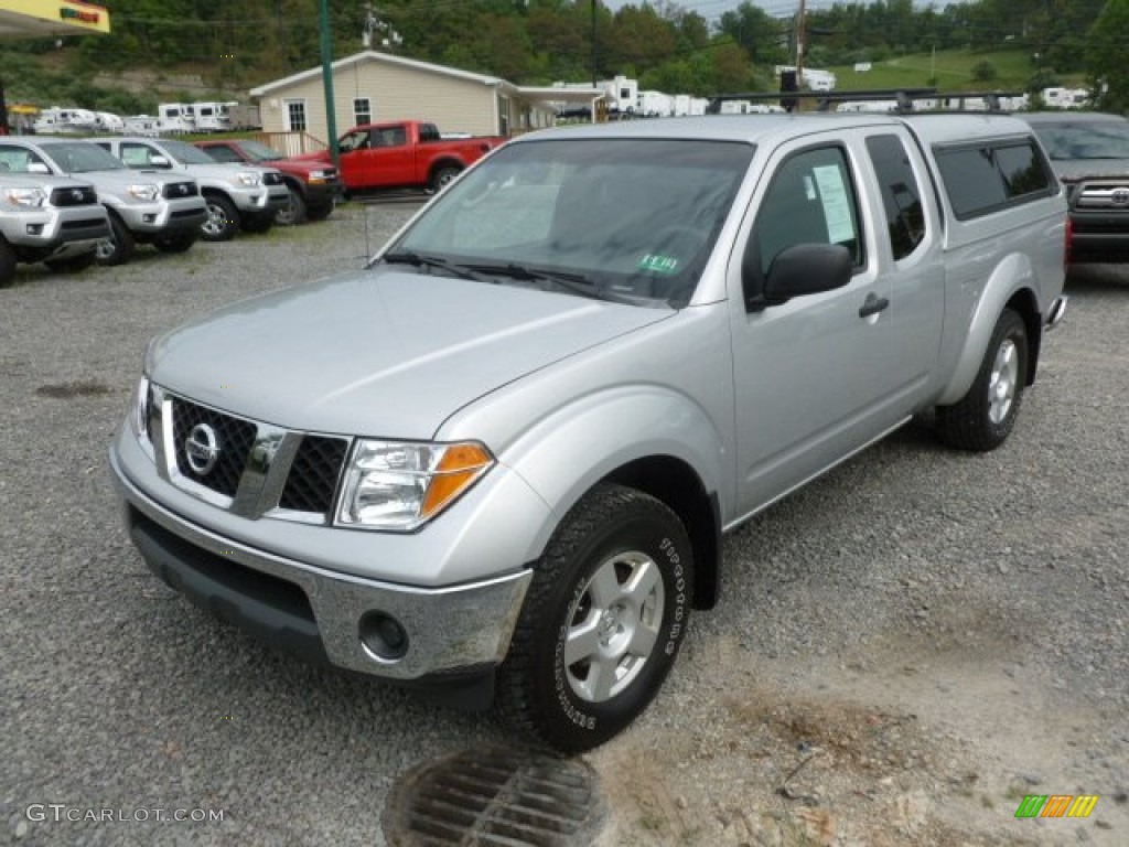 Radiant Silver 2006 Nissan Frontier SE King Cab 4x4 Exterior Photo #71114648