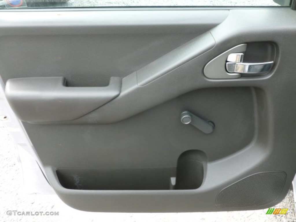 2006 Nissan Frontier SE King Cab 4x4 Door Panel Photos
