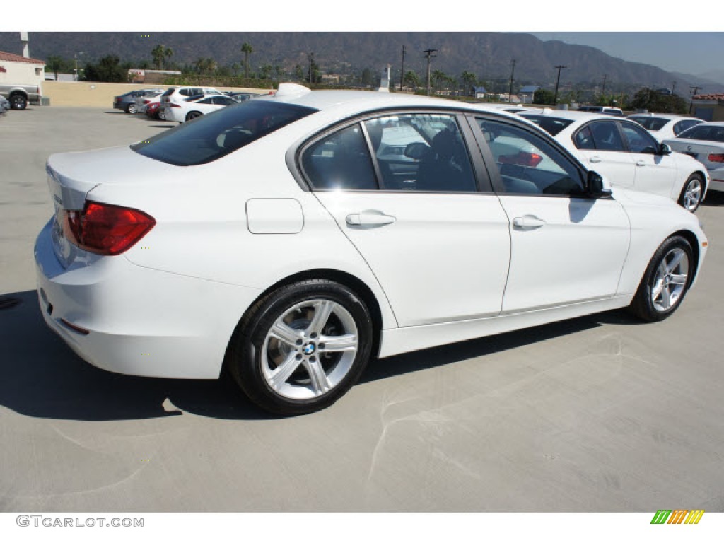 2013 3 Series 328i Sedan - Alpine White / Black photo #2