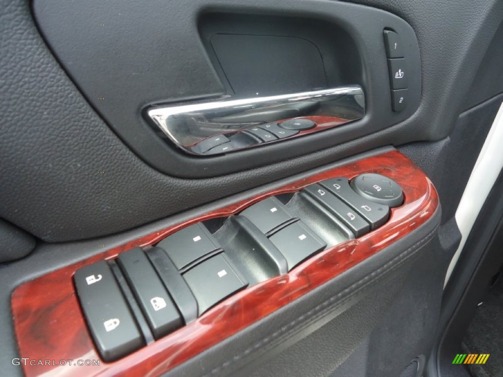 2012 Cadillac Escalade EXT Premium AWD Controls Photo #71117216