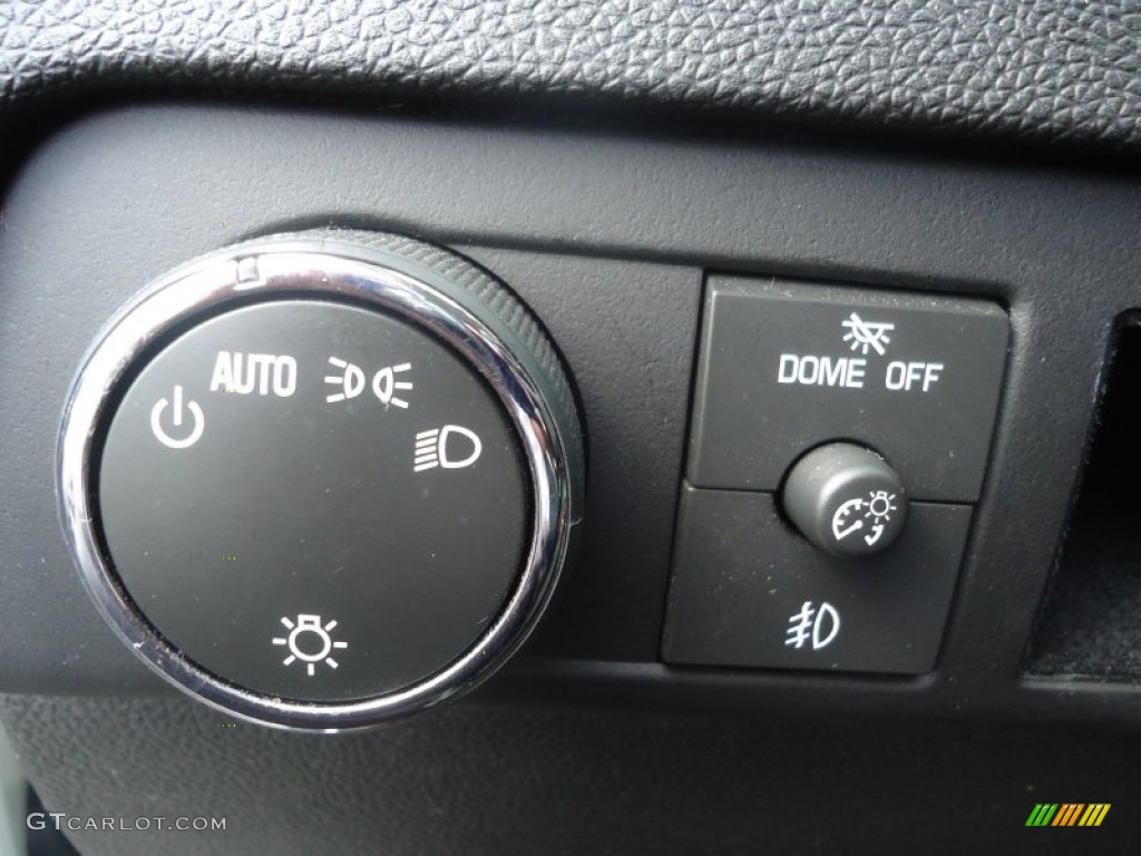 2012 Cadillac Escalade EXT Premium AWD Controls Photo #71117234