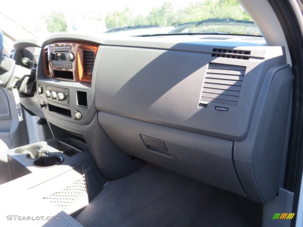 2006 Ram 1500 SLT Mega Cab 4x4 - Bright White / Medium Slate Gray photo #26