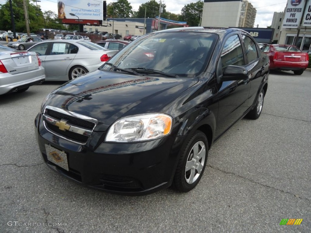 2010 Aveo LT Sedan - Black Granite / Charcoal photo #2