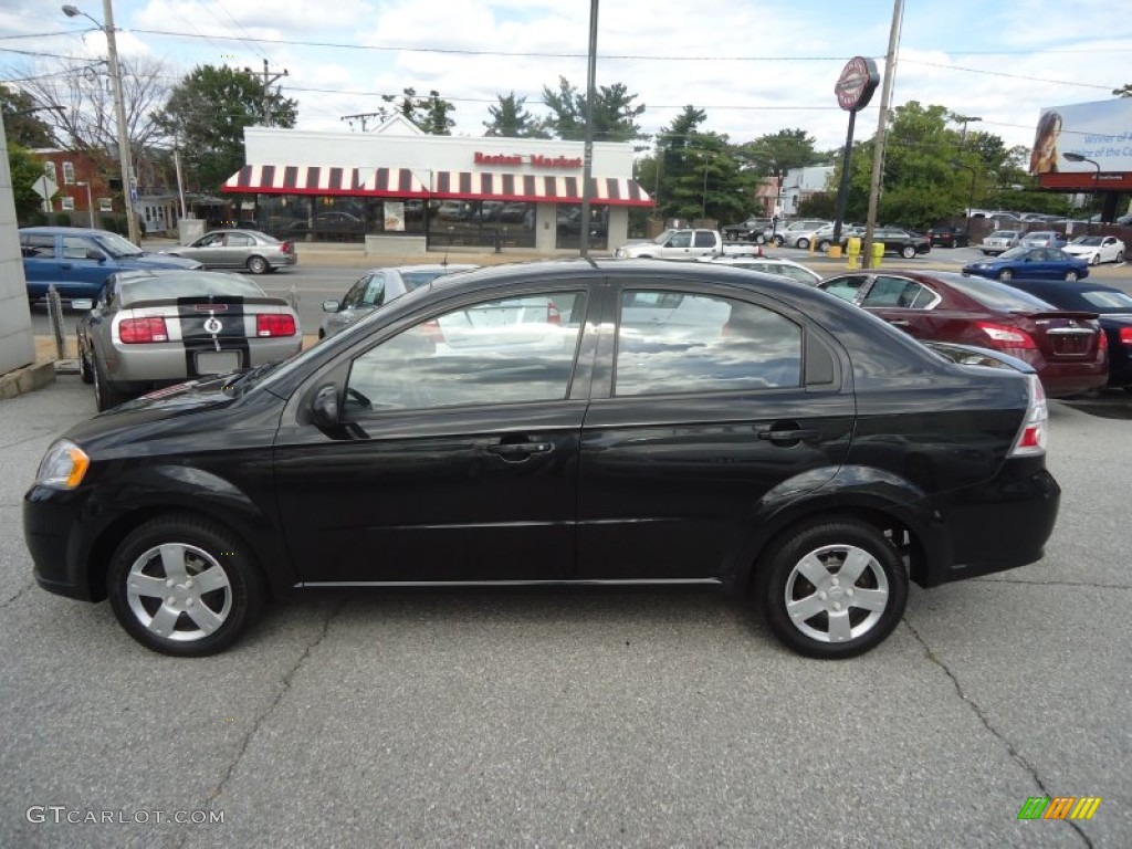 2010 Aveo LT Sedan - Black Granite / Charcoal photo #3