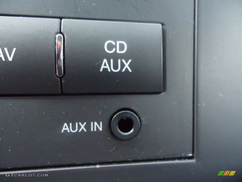 2010 Aveo LT Sedan - Black Granite / Charcoal photo #20