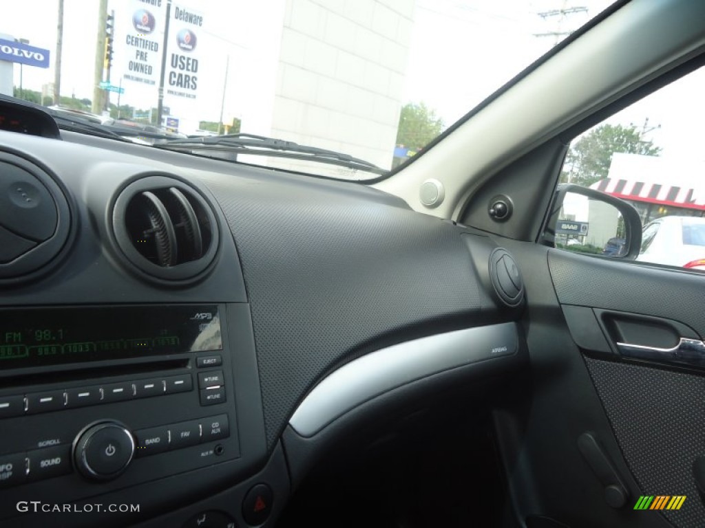2010 Aveo LT Sedan - Black Granite / Charcoal photo #22