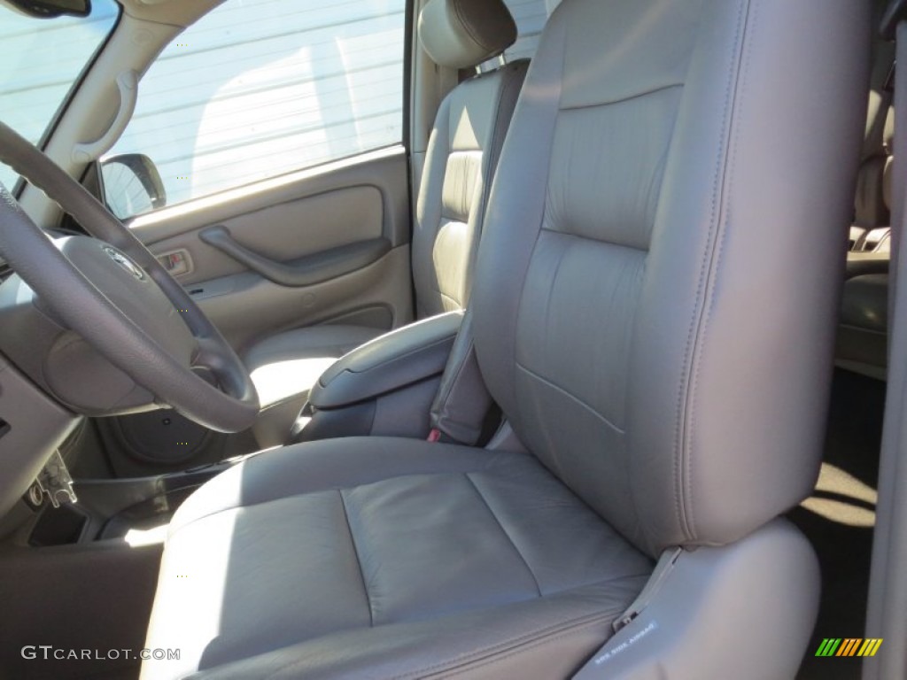 2004 Sequoia SR5 - Imperial Jade Green Mica / Oak photo #32