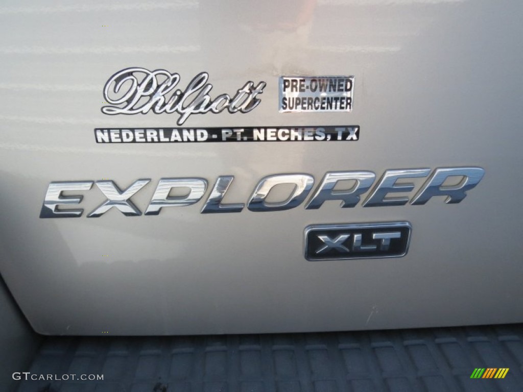 2002 Explorer XLT - Silver Birch Metallic / Graphite photo #17