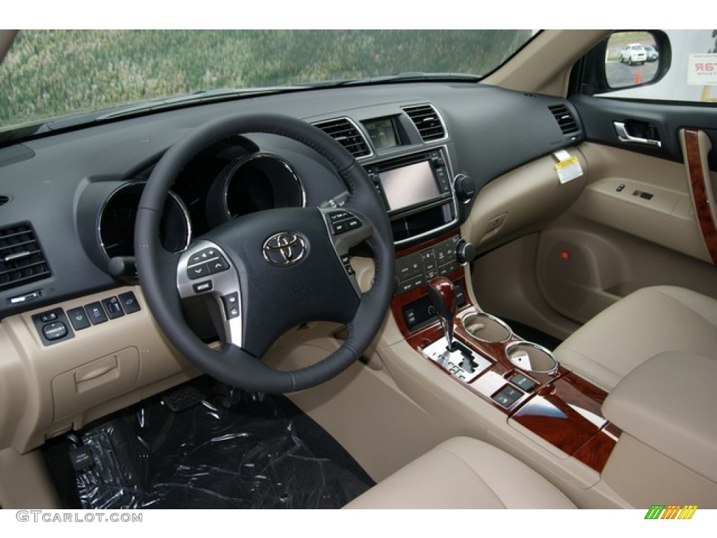 Sand Beige Interior 2013 Toyota Highlander Limited 4WD Photo #71122583