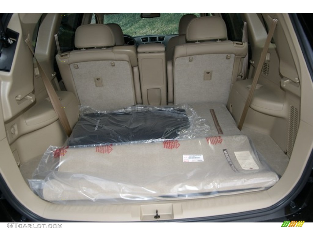 2013 Toyota Highlander Limited 4WD Trunk Photo #71122611