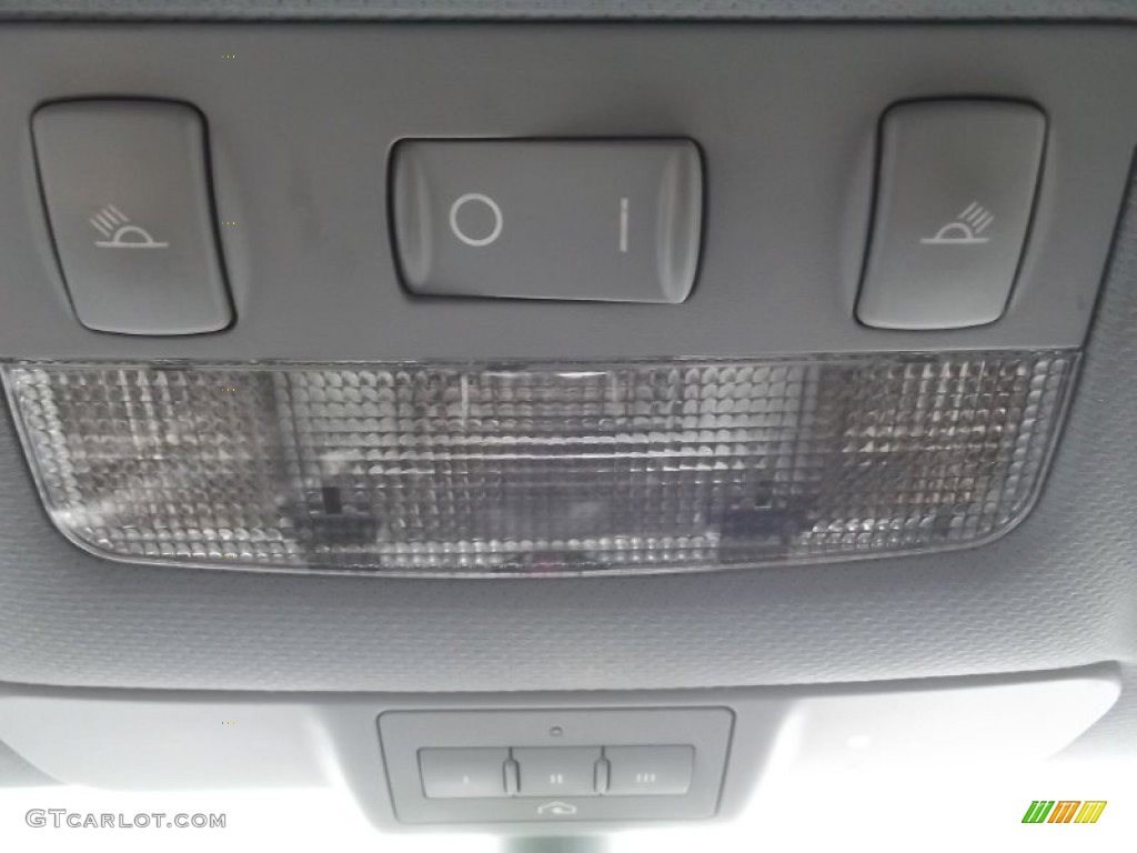 2004 Audi TT 3.2 quattro Coupe Controls Photo #71123909