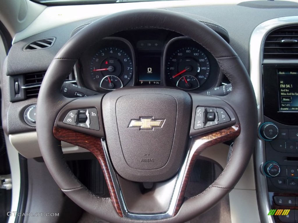 2013 Chevrolet Malibu LT Cocoa/Light Neutral Steering Wheel Photo #71124512
