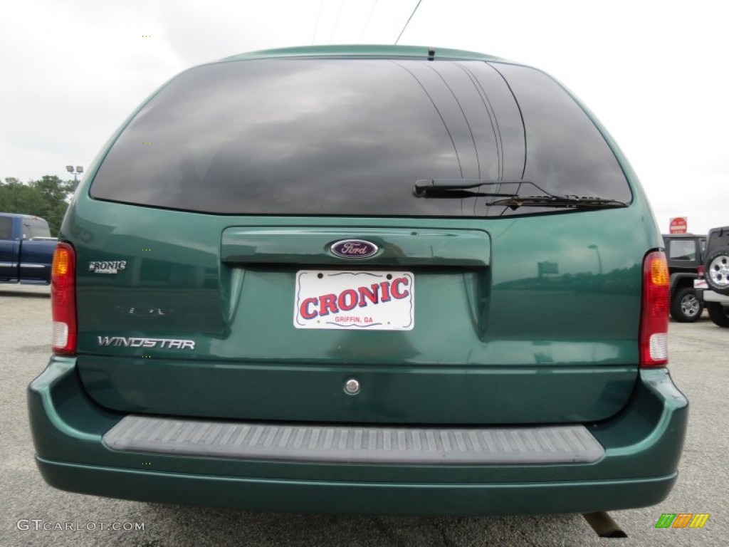 2003 Windstar LE - Tropic Green Metallic / Medium Graphite photo #6
