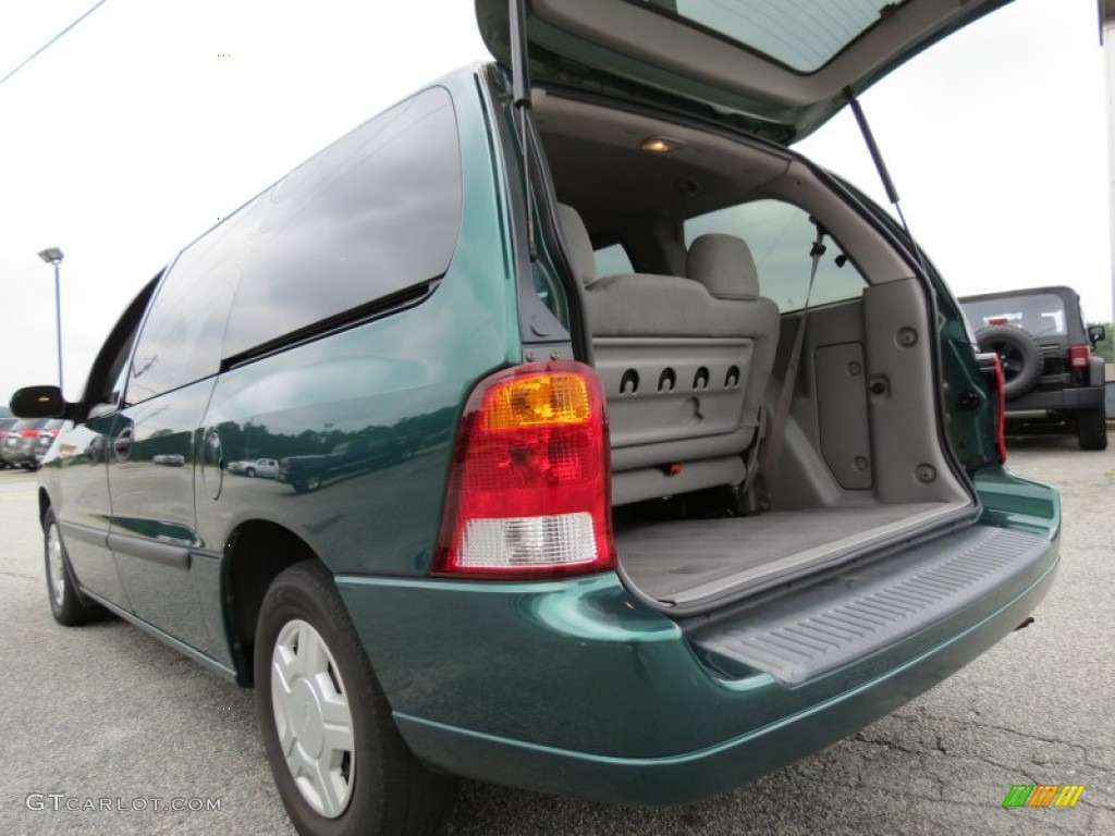 2003 Windstar LE - Tropic Green Metallic / Medium Graphite photo #13