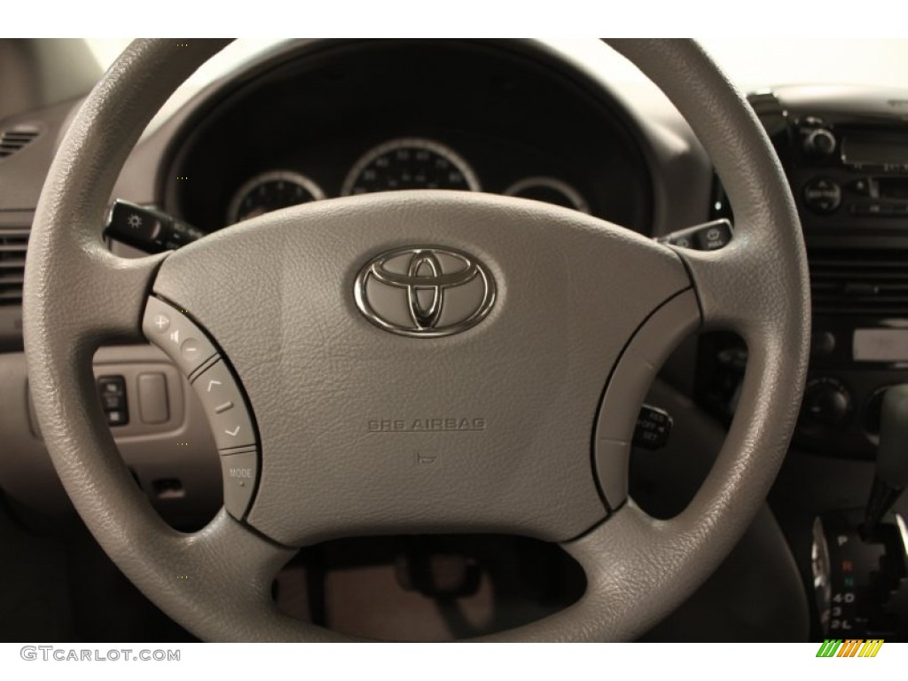 2004 Toyota Sienna LE Stone Gray Steering Wheel Photo #71127962