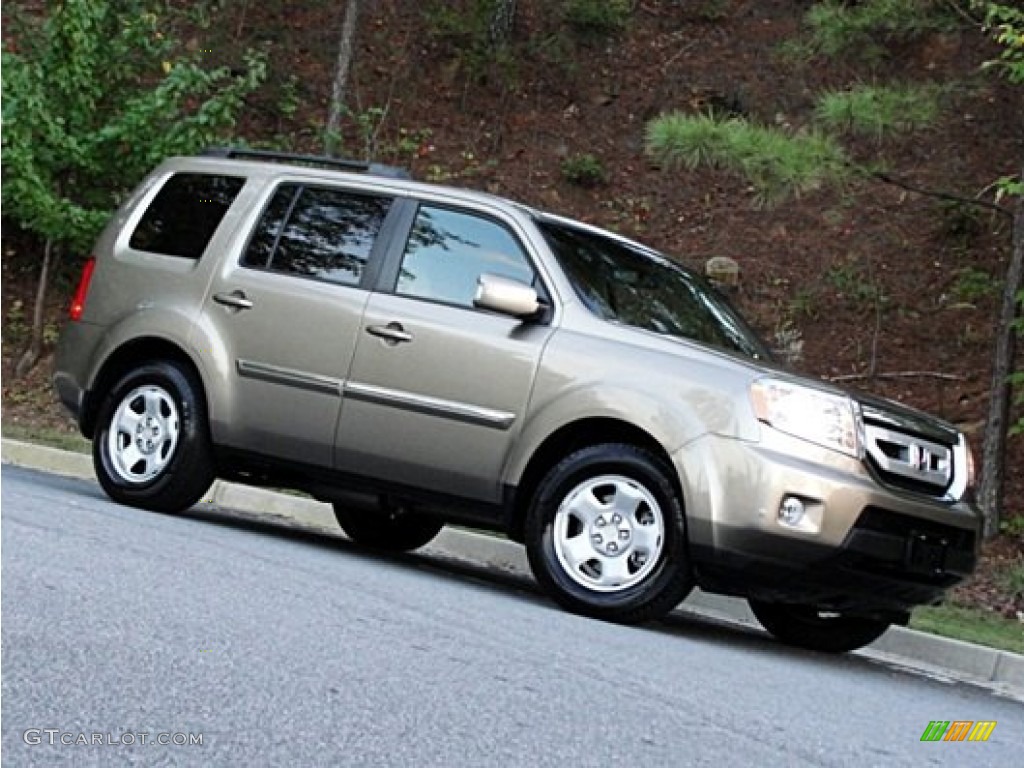 2009 Pilot Touring 4WD - Mocha Metallic / Beige photo #44