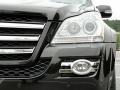 Obsidian Black Metallic - GL 550 4Matic Photo No. 8