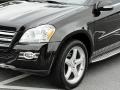 Obsidian Black Metallic - GL 550 4Matic Photo No. 26