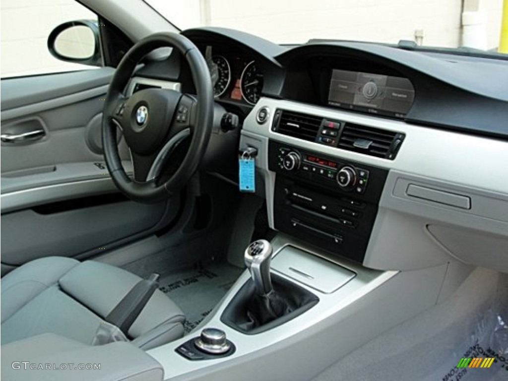 2007 BMW 3 Series 335i Coupe Black Dashboard Photo #71129432