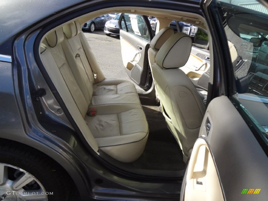 2010 MKZ FWD - Sterling Gray Metallic / Light Camel photo #17