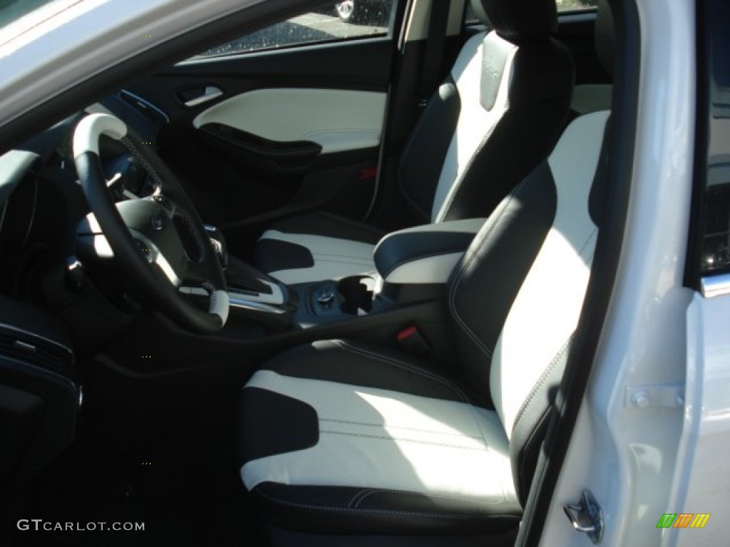 Arctic White Interior 2013 Ford Focus Titanium Sedan Photo #71130911