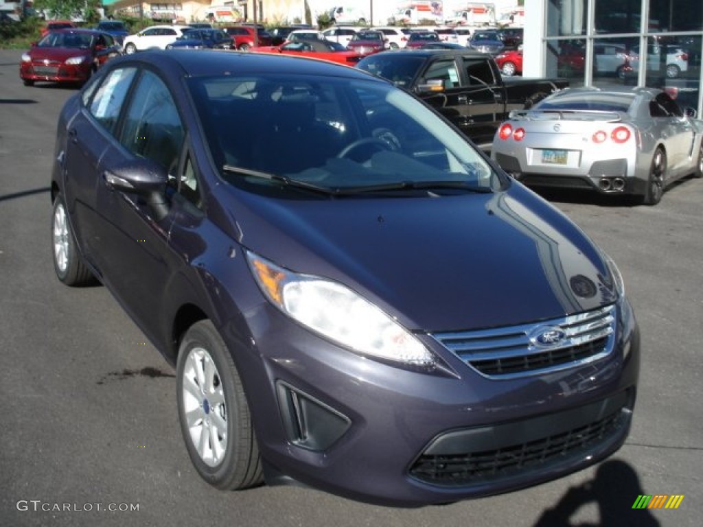 2013 Fiesta SE Sedan - Violet Gray / Charcoal Black photo #2