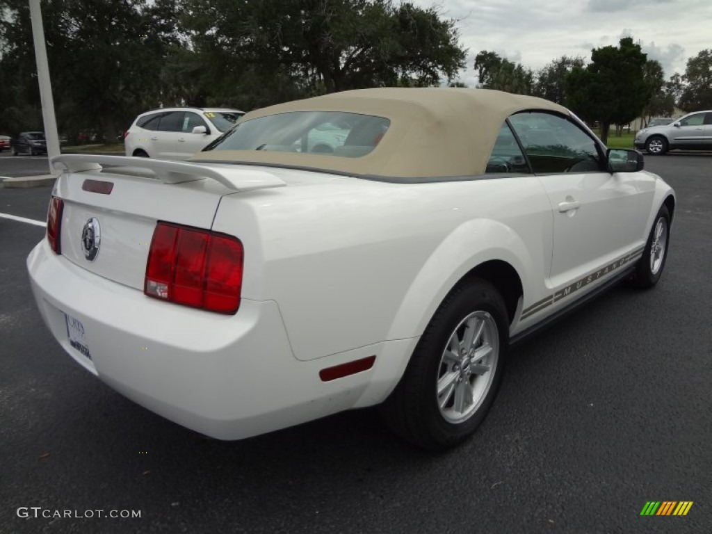 2005 Mustang V6 Deluxe Convertible - Performance White / Medium Parchment photo #8