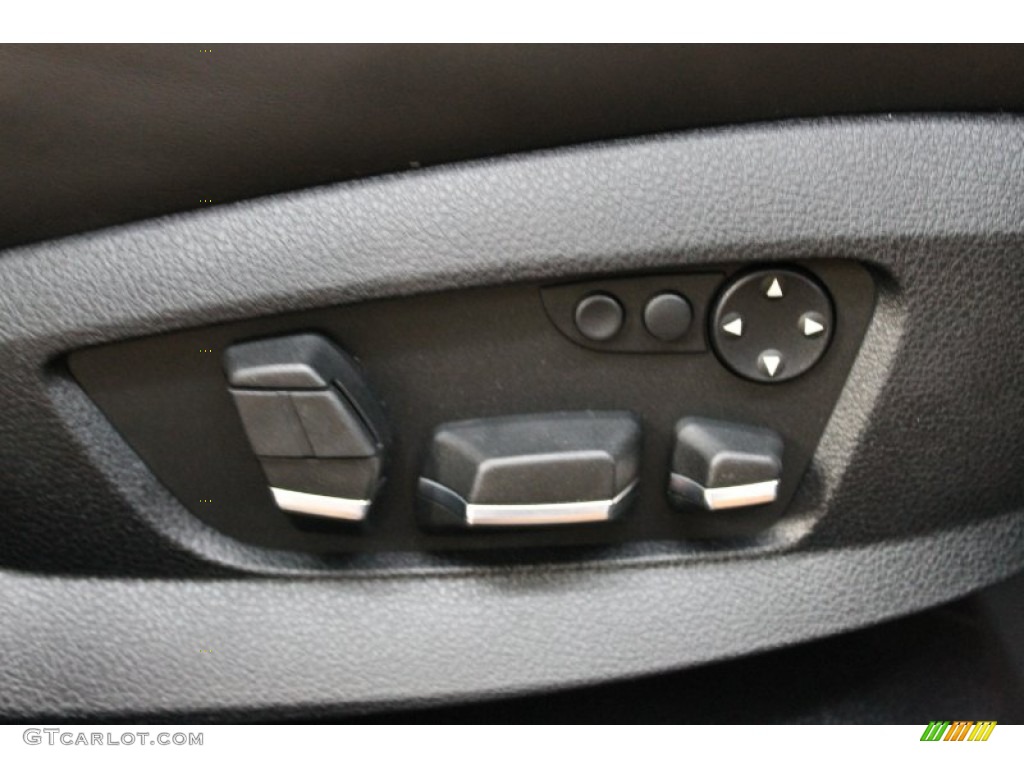 2009 BMW 7 Series 750Li Sedan Controls Photo #71136684