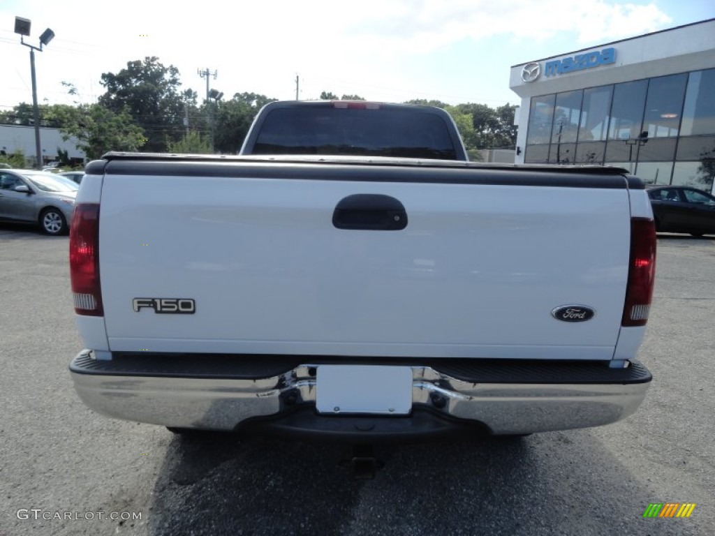 2002 F150 XLT SuperCab 4x4 - Oxford White / Medium Graphite photo #6