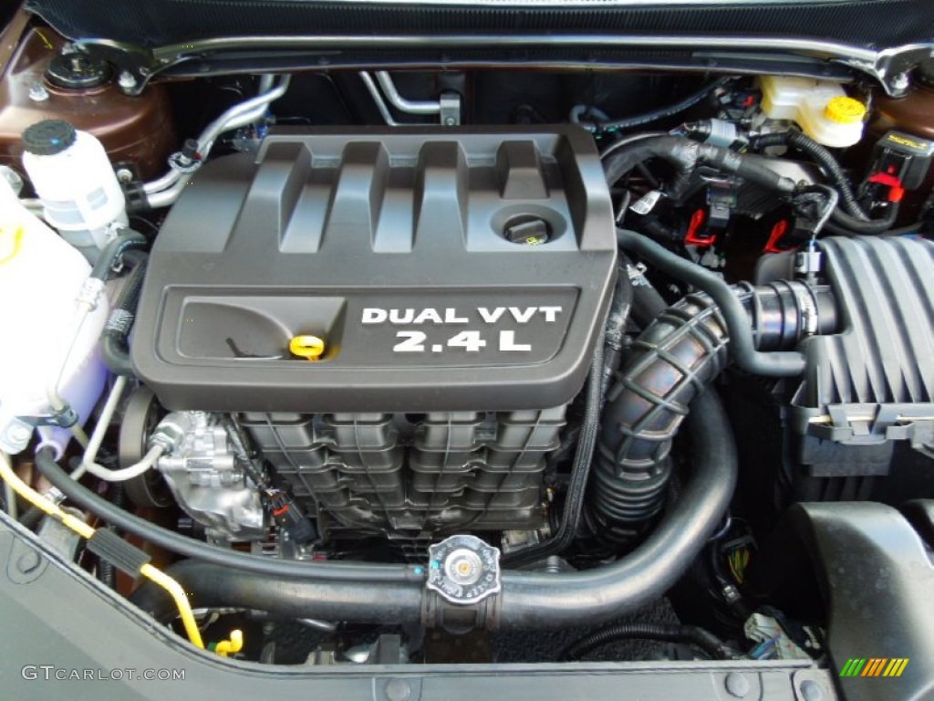 2013 Chrysler 200 Touring Sedan 2.4 Liter DOHC 16-Valve Dual VVT 4 Cylinder Engine Photo #71144244