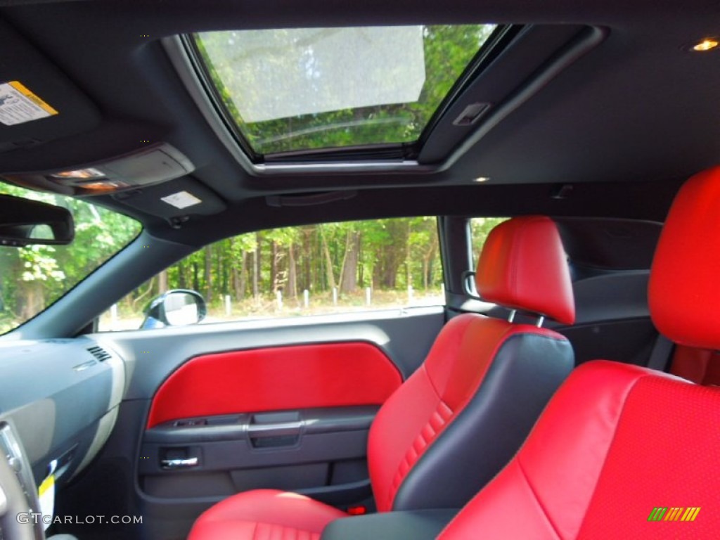 2013 Challenger Rallye Redline - Pitch Black / Radar Red/Dark Slate Gray photo #11