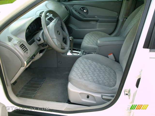 2005 Malibu LS V6 Sedan - White / Gray photo #9