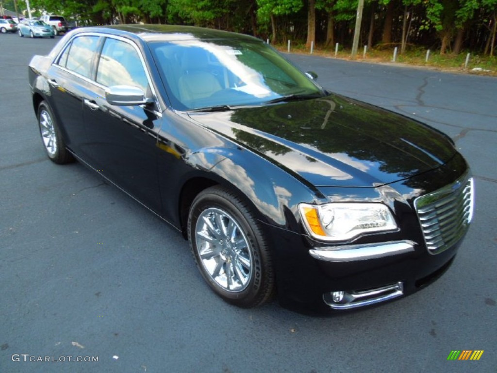 Gloss Black Chrysler 300