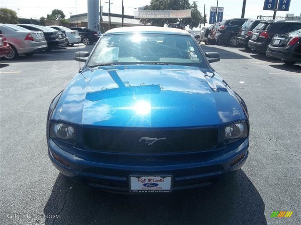 2007 Mustang V6 Premium Convertible - Vista Blue Metallic / Medium Parchment photo #8