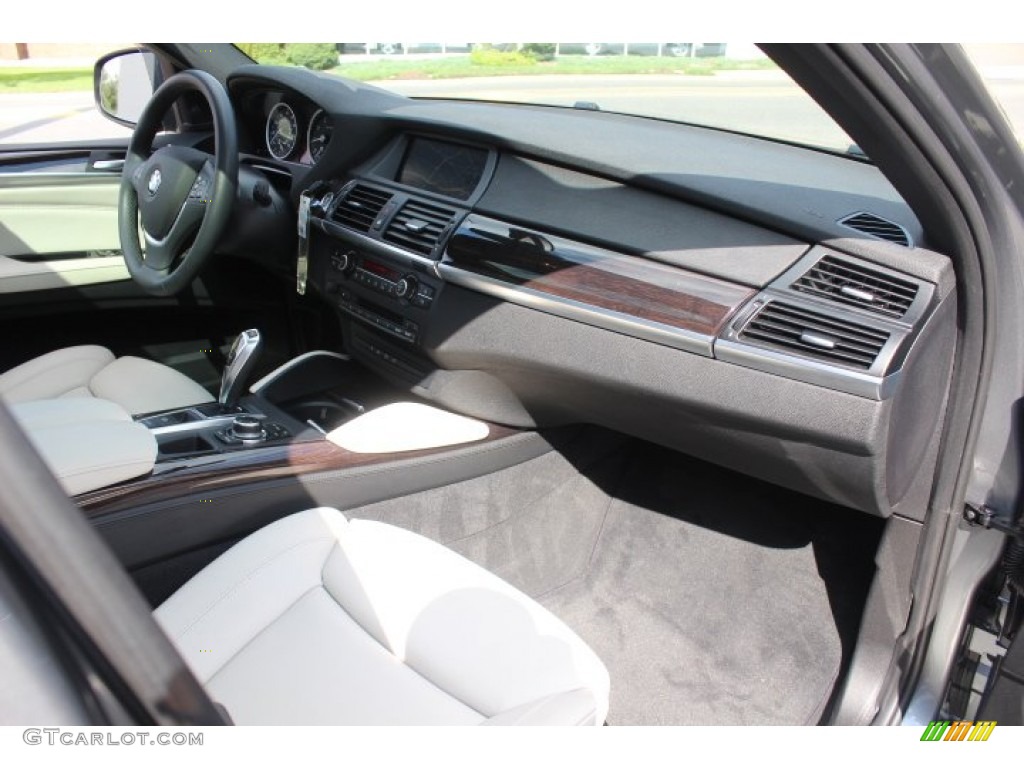 2013 BMW X6 xDrive50i Ivory White/Black Dashboard Photo #71152821