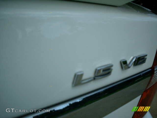 2005 Malibu LS V6 Sedan - White / Gray photo #20