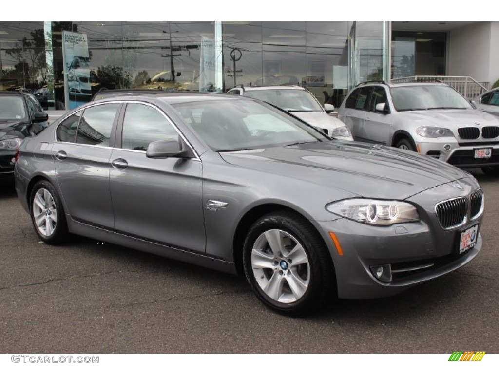 Space Gray Metallic 2012 BMW 5 Series 528i xDrive Sedan Exterior Photo #71154654