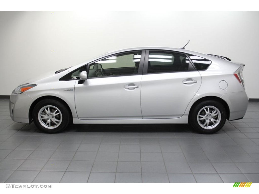 2010 Prius Hybrid II - Classic Silver Metallic / Dark Gray photo #2
