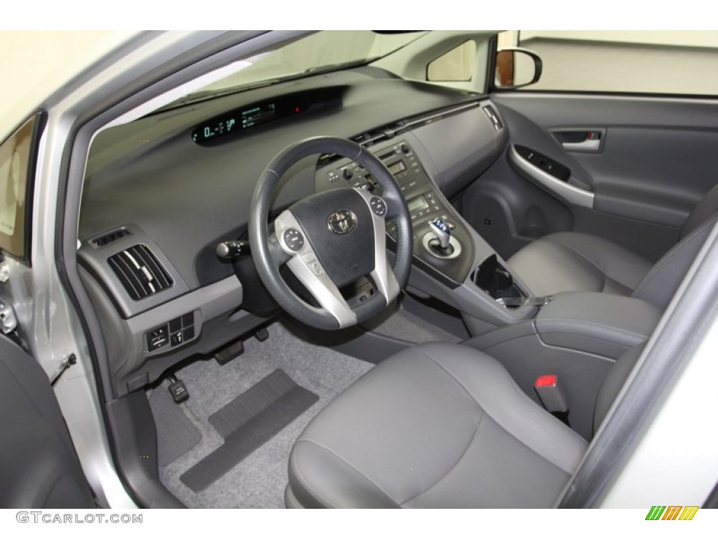 2010 Prius Hybrid II - Classic Silver Metallic / Dark Gray photo #13