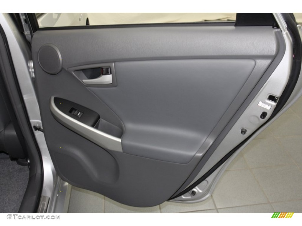 2010 Prius Hybrid II - Classic Silver Metallic / Dark Gray photo #34