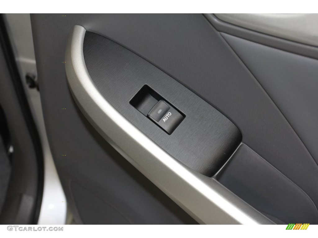 2010 Prius Hybrid II - Classic Silver Metallic / Dark Gray photo #35