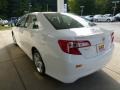 Super White - Camry SE Photo No. 4