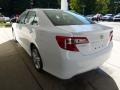 Super White - Camry SE Photo No. 4