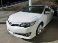 Super White - Camry SE Photo No. 5
