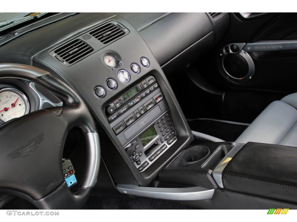 2005 Aston Martin Vanquish S Controls Photo #71160282