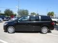 2012 Nocturne Black Metallic Volkswagen Routan SE  photo #4