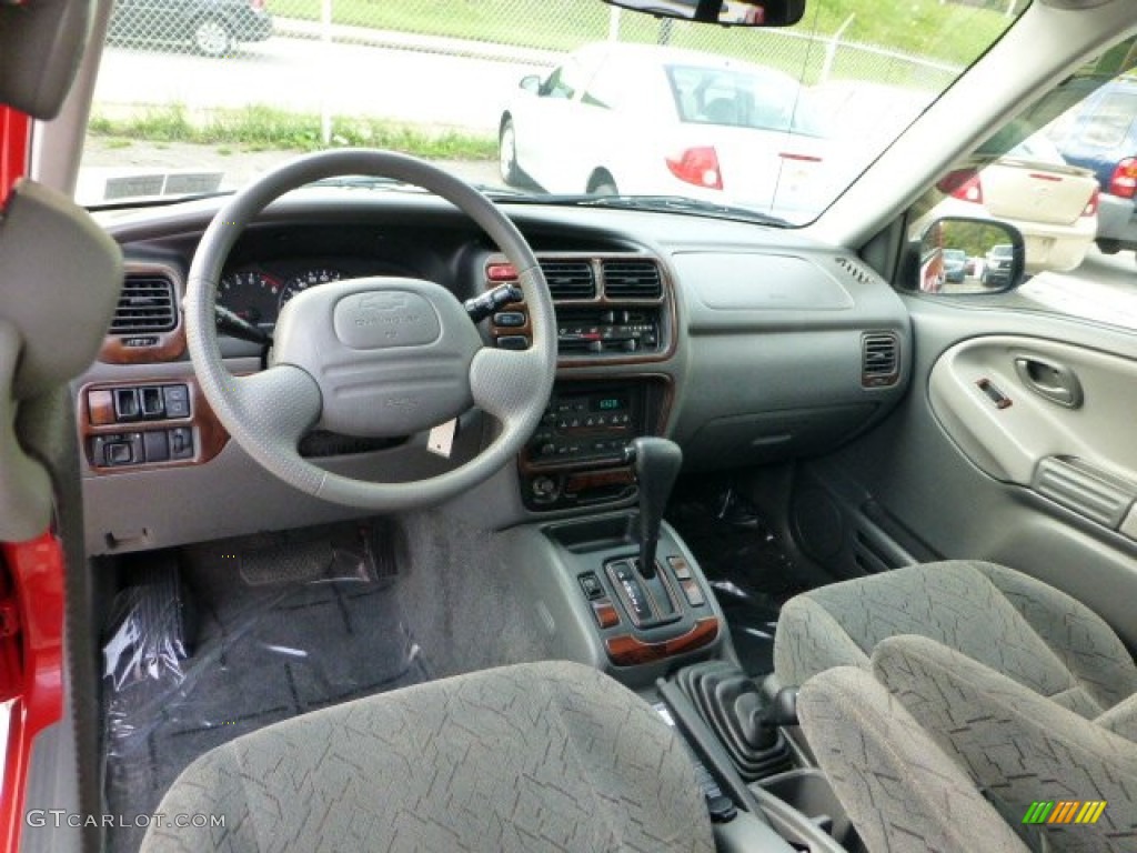 Medium Gray Interior 2004 Chevrolet Tracker ZR2 4WD Photo #71161254